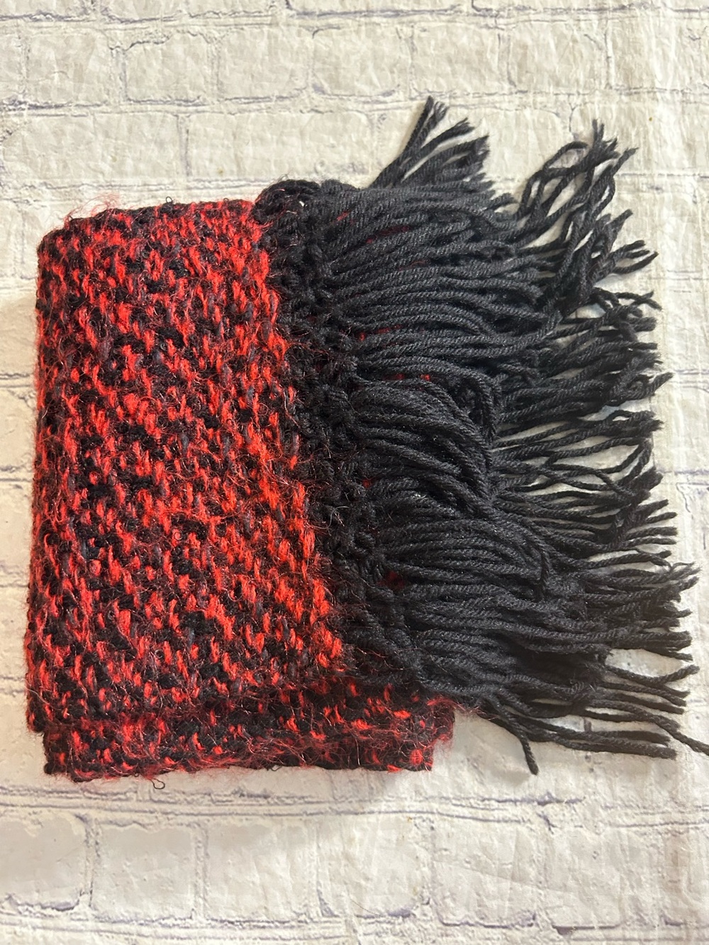 HANDWOVEN BY SUSAN JOHNSON RED & BLACK CHUNKY MIX WITH BLACK FRINGE OBLONG SCARF